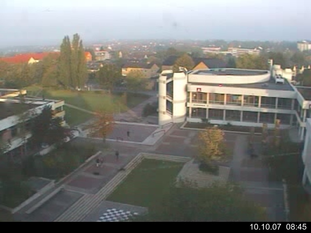 Foto der Webcam: Verwaltungsgeb&auml;ude, Innenhof mit Audimax, H&ouml;rsaal-Geb&auml;ude 1