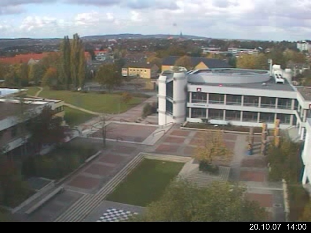 Foto der Webcam: Verwaltungsgeb&auml;ude, Innenhof mit Audimax, H&ouml;rsaal-Geb&auml;ude 1