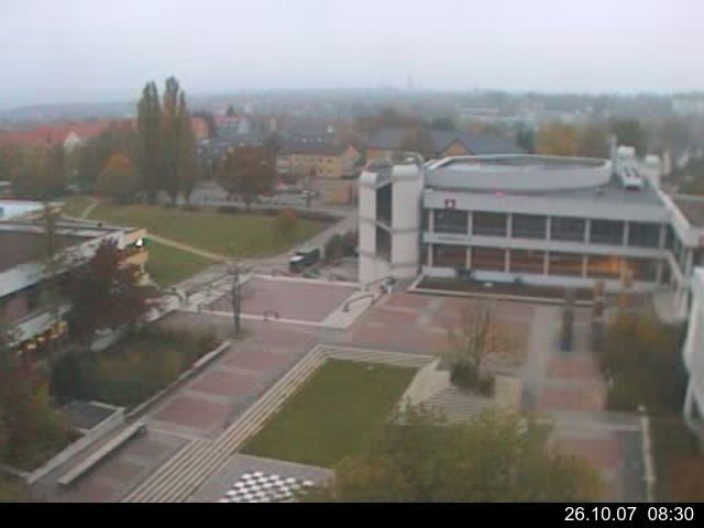Foto der Webcam: Verwaltungsgeb&auml;ude, Innenhof mit Audimax, H&ouml;rsaal-Geb&auml;ude 1