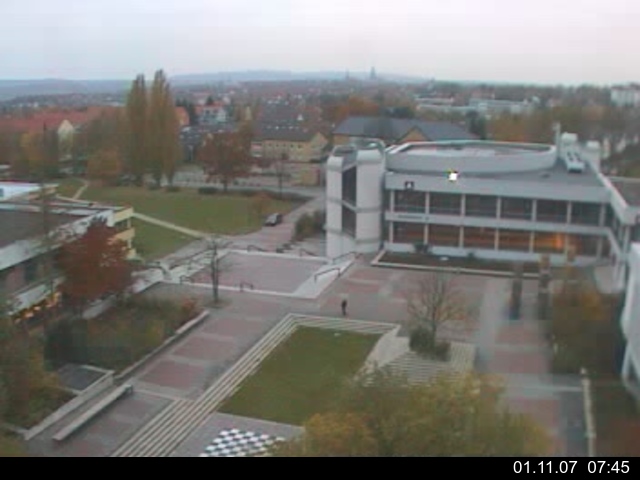 Foto der Webcam: Verwaltungsgeb&auml;ude, Innenhof mit Audimax, H&ouml;rsaal-Geb&auml;ude 1