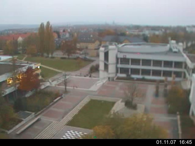 Foto der Webcam: Verwaltungsgeb&auml;ude, Innenhof mit Audimax, H&ouml;rsaal-Geb&auml;ude 1