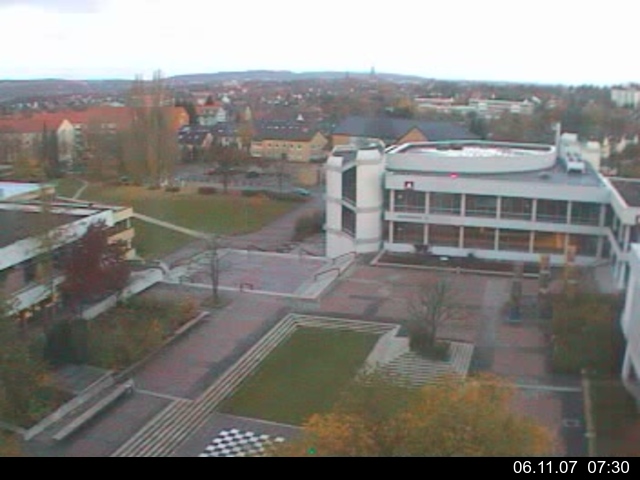 Foto der Webcam: Verwaltungsgeb&auml;ude, Innenhof mit Audimax, H&ouml;rsaal-Geb&auml;ude 1