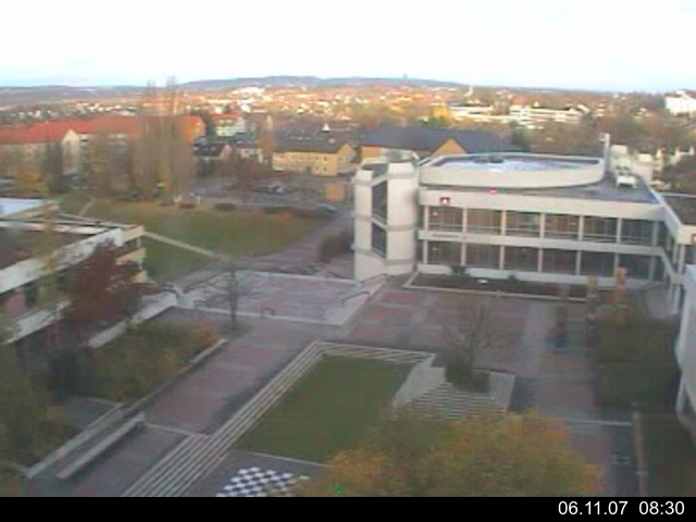 Foto der Webcam: Verwaltungsgeb&auml;ude, Innenhof mit Audimax, H&ouml;rsaal-Geb&auml;ude 1
