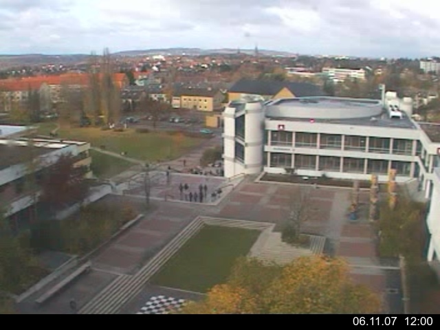 Foto der Webcam: Verwaltungsgeb&auml;ude, Innenhof mit Audimax, H&ouml;rsaal-Geb&auml;ude 1