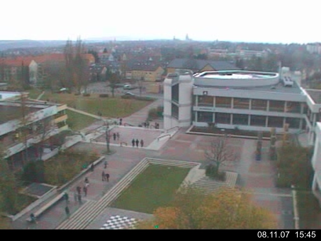 Foto der Webcam: Verwaltungsgeb&auml;ude, Innenhof mit Audimax, H&ouml;rsaal-Geb&auml;ude 1