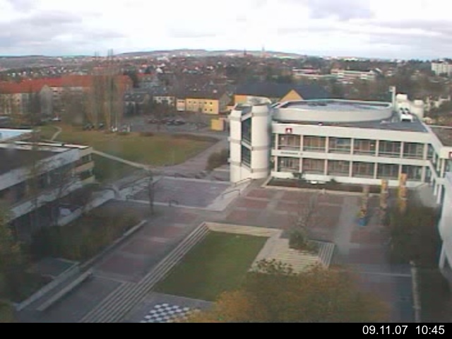Foto der Webcam: Verwaltungsgeb&auml;ude, Innenhof mit Audimax, H&ouml;rsaal-Geb&auml;ude 1