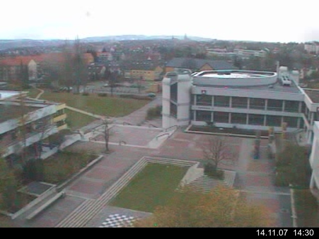Foto der Webcam: Verwaltungsgeb&auml;ude, Innenhof mit Audimax, H&ouml;rsaal-Geb&auml;ude 1