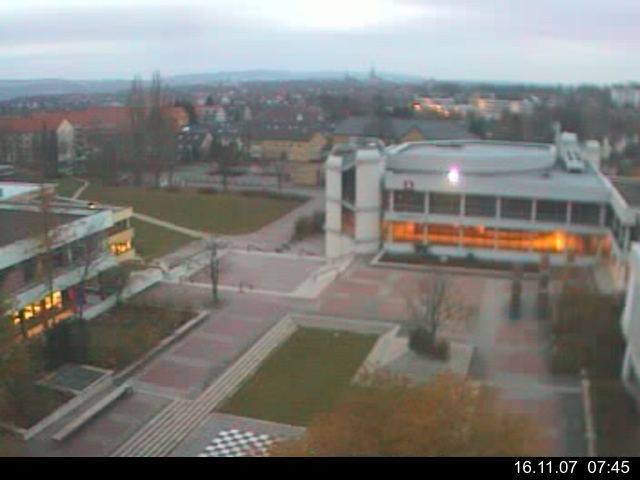 Foto der Webcam: Verwaltungsgeb&auml;ude, Innenhof mit Audimax, H&ouml;rsaal-Geb&auml;ude 1