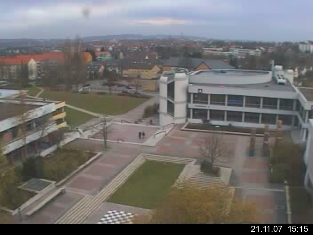 Foto der Webcam: Verwaltungsgeb&auml;ude, Innenhof mit Audimax, H&ouml;rsaal-Geb&auml;ude 1