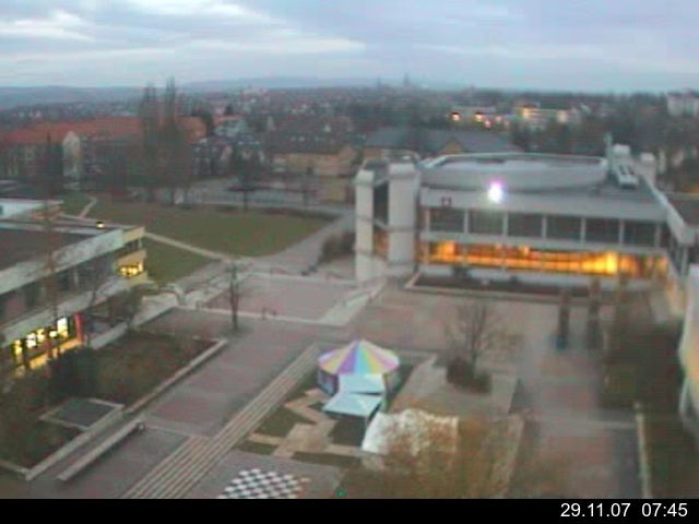 Foto der Webcam: Verwaltungsgeb&auml;ude, Innenhof mit Audimax, H&ouml;rsaal-Geb&auml;ude 1