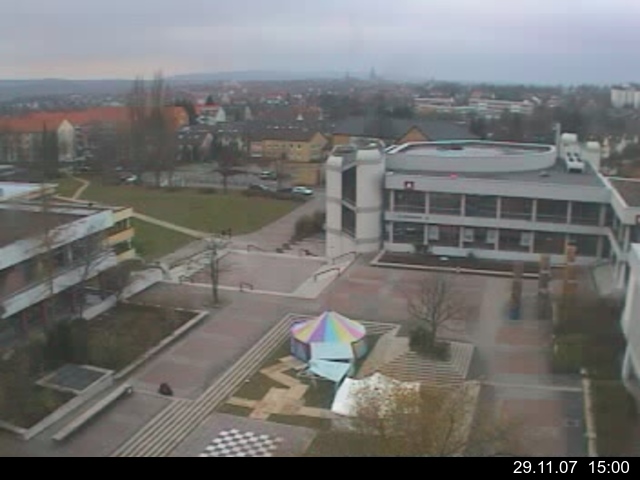 Foto der Webcam: Verwaltungsgeb&auml;ude, Innenhof mit Audimax, H&ouml;rsaal-Geb&auml;ude 1
