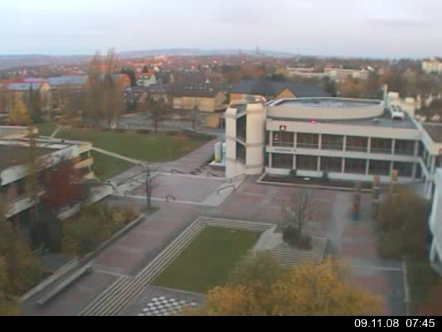 Foto der Webcam: Verwaltungsgeb&auml;ude, Innenhof mit Audimax, H&ouml;rsaal-Geb&auml;ude 1