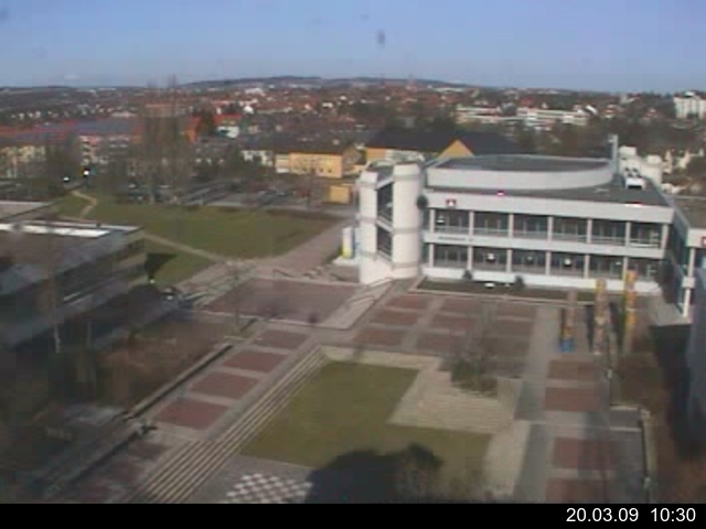 Foto der Webcam: Verwaltungsgeb&auml;ude, Innenhof mit Audimax, H&ouml;rsaal-Geb&auml;ude 1