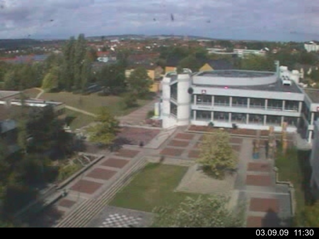 Foto der Webcam: Verwaltungsgeb&auml;ude, Innenhof mit Audimax, H&ouml;rsaal-Geb&auml;ude 1