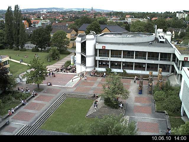 Foto der Webcam: Verwaltungsgeb&auml;ude, Innenhof mit Audimax, H&ouml;rsaal-Geb&auml;ude 1