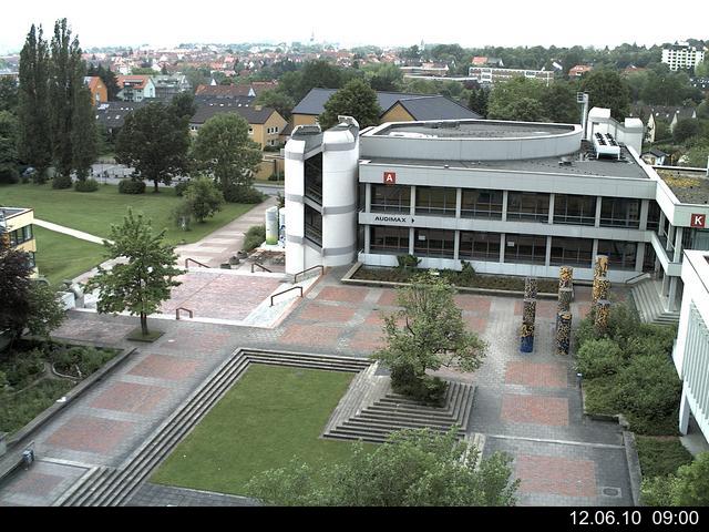 Foto der Webcam: Verwaltungsgeb&auml;ude, Innenhof mit Audimax, H&ouml;rsaal-Geb&auml;ude 1