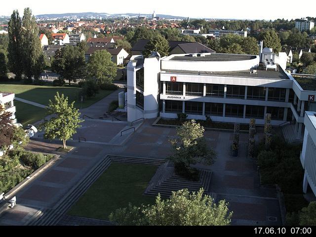 Foto der Webcam: Verwaltungsgeb&auml;ude, Innenhof mit Audimax, H&ouml;rsaal-Geb&auml;ude 1