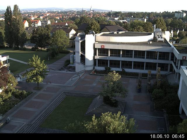 Foto der Webcam: Verwaltungsgeb&auml;ude, Innenhof mit Audimax, H&ouml;rsaal-Geb&auml;ude 1