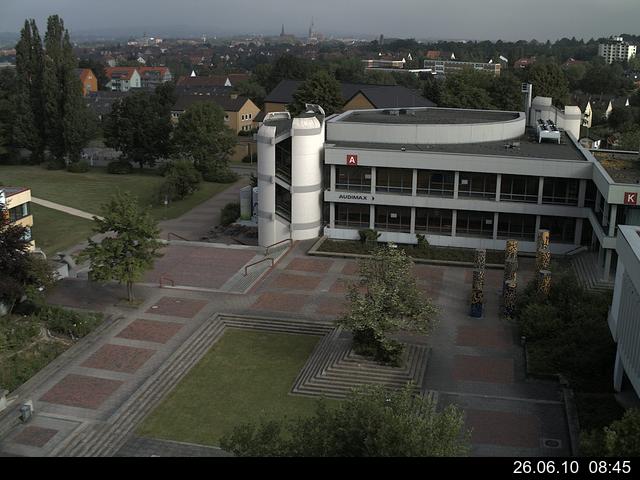 Foto der Webcam: Verwaltungsgeb&auml;ude, Innenhof mit Audimax, H&ouml;rsaal-Geb&auml;ude 1