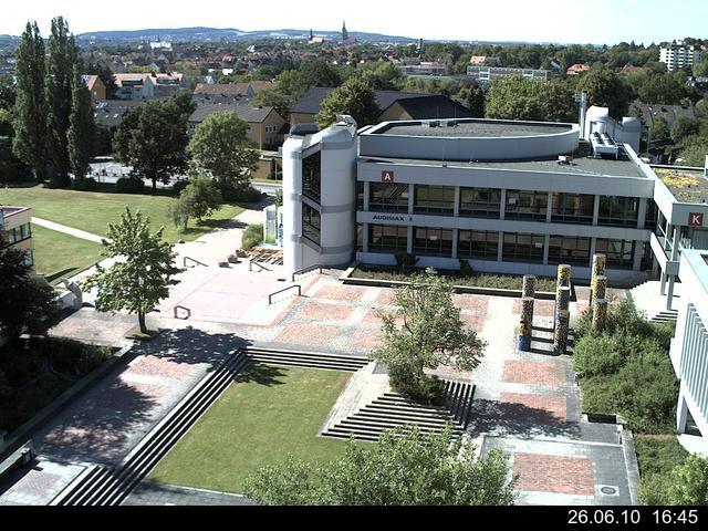 Foto der Webcam: Verwaltungsgeb&auml;ude, Innenhof mit Audimax, H&ouml;rsaal-Geb&auml;ude 1