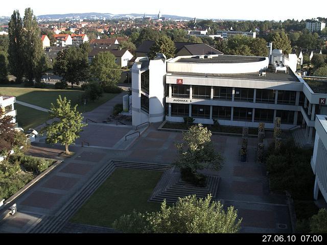 Foto der Webcam: Verwaltungsgeb&auml;ude, Innenhof mit Audimax, H&ouml;rsaal-Geb&auml;ude 1
