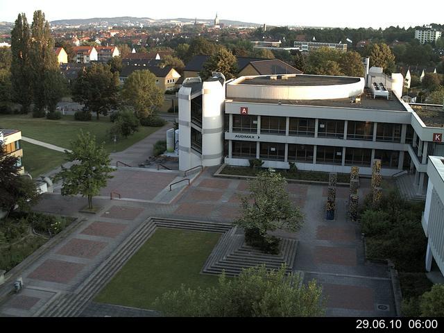 Foto der Webcam: Verwaltungsgeb&auml;ude, Innenhof mit Audimax, H&ouml;rsaal-Geb&auml;ude 1