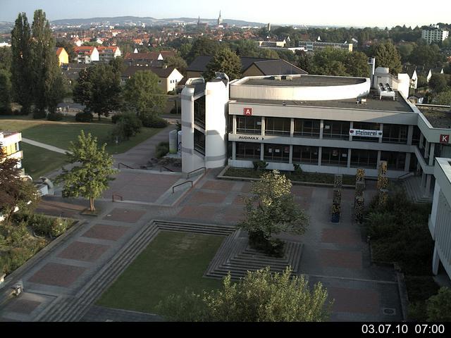 Foto der Webcam: Verwaltungsgeb&auml;ude, Innenhof mit Audimax, H&ouml;rsaal-Geb&auml;ude 1