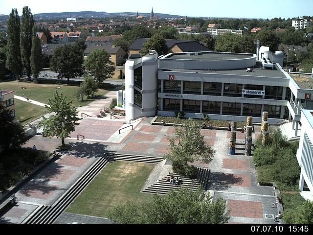 Foto der Webcam: Verwaltungsgeb&auml;ude, Innenhof mit Audimax, H&ouml;rsaal-Geb&auml;ude 1