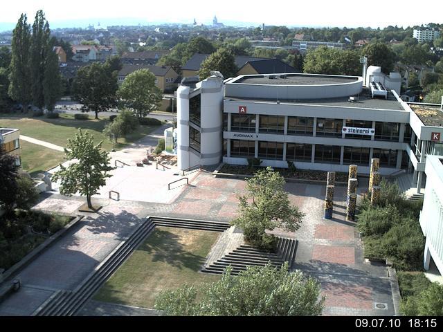 Foto der Webcam: Verwaltungsgeb&auml;ude, Innenhof mit Audimax, H&ouml;rsaal-Geb&auml;ude 1