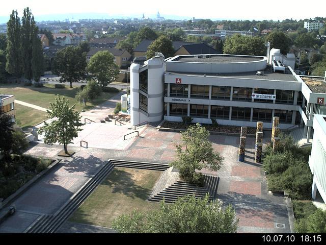 Foto der Webcam: Verwaltungsgeb&auml;ude, Innenhof mit Audimax, H&ouml;rsaal-Geb&auml;ude 1