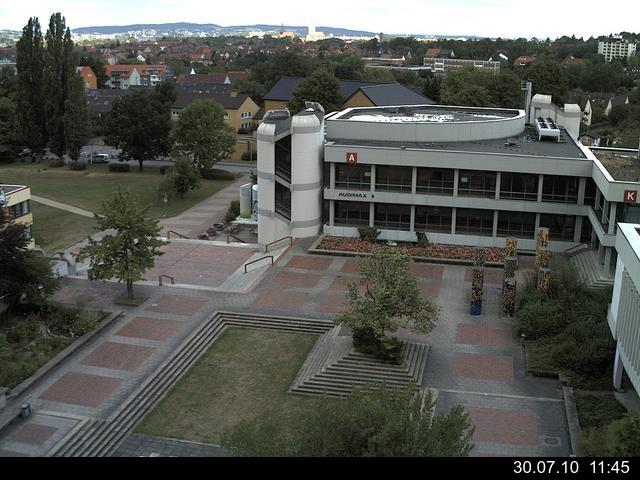 Foto der Webcam: Verwaltungsgeb&auml;ude, Innenhof mit Audimax, H&ouml;rsaal-Geb&auml;ude 1