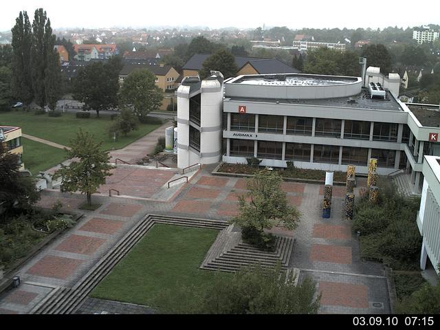 Foto der Webcam: Verwaltungsgeb&auml;ude, Innenhof mit Audimax, H&ouml;rsaal-Geb&auml;ude 1