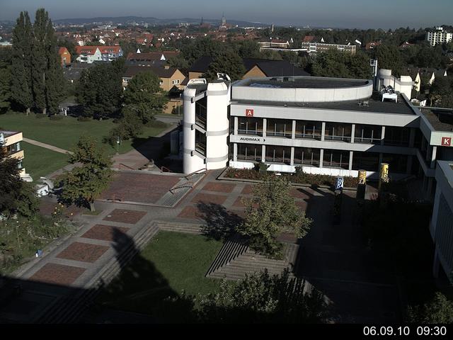 Foto der Webcam: Verwaltungsgeb&auml;ude, Innenhof mit Audimax, H&ouml;rsaal-Geb&auml;ude 1