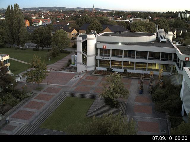 Foto der Webcam: Verwaltungsgeb&auml;ude, Innenhof mit Audimax, H&ouml;rsaal-Geb&auml;ude 1