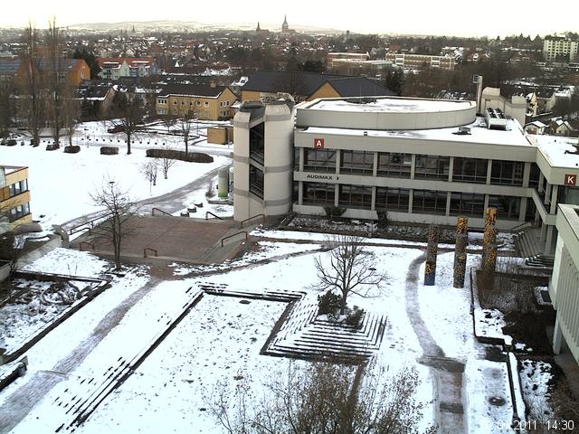 Foto der Webcam: Verwaltungsgeb&auml;ude, Innenhof mit Audimax, H&ouml;rsaal-Geb&auml;ude 1