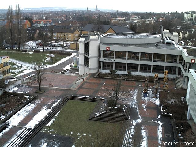 Foto der Webcam: Verwaltungsgeb&auml;ude, Innenhof mit Audimax, H&ouml;rsaal-Geb&auml;ude 1