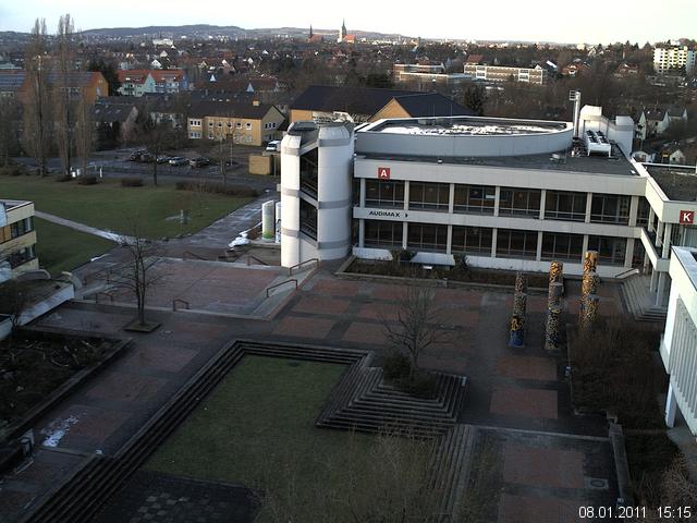 Foto der Webcam: Verwaltungsgeb&auml;ude, Innenhof mit Audimax, H&ouml;rsaal-Geb&auml;ude 1
