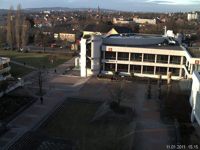 Foto der Webcam: Verwaltungsgeb&auml;ude, Innenhof mit Audimax, H&ouml;rsaal-Geb&auml;ude 1