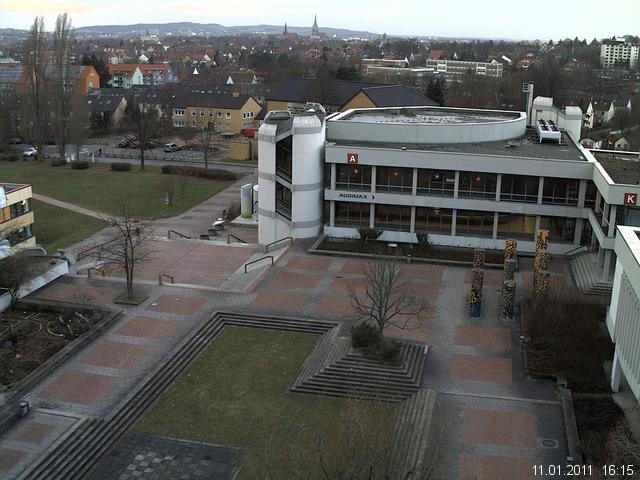 Foto der Webcam: Verwaltungsgeb&auml;ude, Innenhof mit Audimax, H&ouml;rsaal-Geb&auml;ude 1