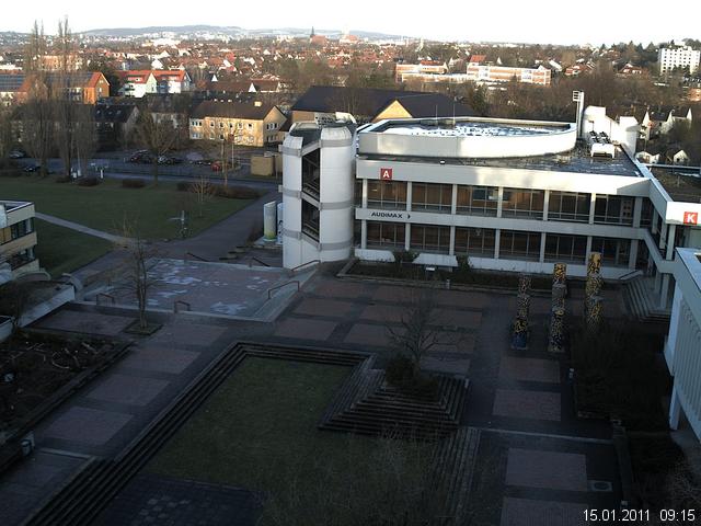 Foto der Webcam: Verwaltungsgeb&auml;ude, Innenhof mit Audimax, H&ouml;rsaal-Geb&auml;ude 1