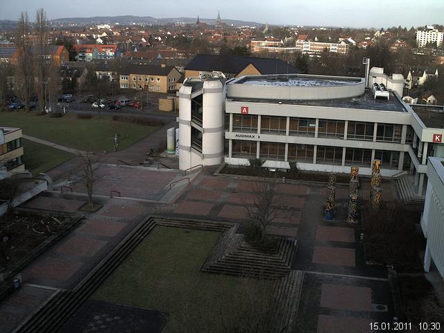 Foto der Webcam: Verwaltungsgeb&auml;ude, Innenhof mit Audimax, H&ouml;rsaal-Geb&auml;ude 1