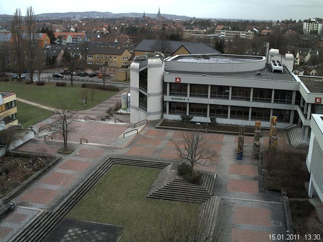 Foto der Webcam: Verwaltungsgeb&auml;ude, Innenhof mit Audimax, H&ouml;rsaal-Geb&auml;ude 1
