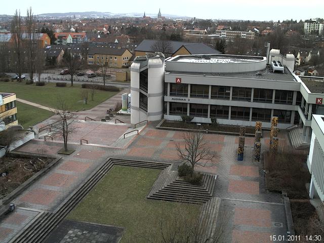 Foto der Webcam: Verwaltungsgeb&auml;ude, Innenhof mit Audimax, H&ouml;rsaal-Geb&auml;ude 1