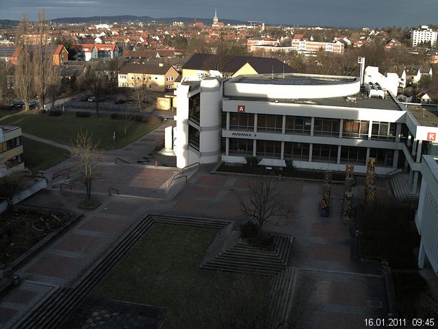 Foto der Webcam: Verwaltungsgeb&auml;ude, Innenhof mit Audimax, H&ouml;rsaal-Geb&auml;ude 1