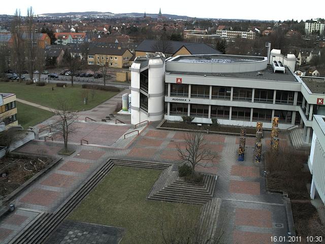 Foto der Webcam: Verwaltungsgeb&auml;ude, Innenhof mit Audimax, H&ouml;rsaal-Geb&auml;ude 1