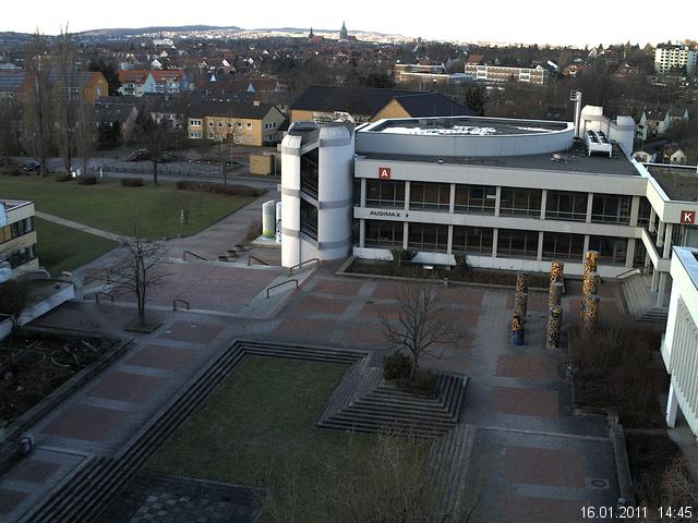 Foto der Webcam: Verwaltungsgeb&auml;ude, Innenhof mit Audimax, H&ouml;rsaal-Geb&auml;ude 1