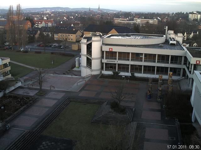 Foto der Webcam: Verwaltungsgeb&auml;ude, Innenhof mit Audimax, H&ouml;rsaal-Geb&auml;ude 1