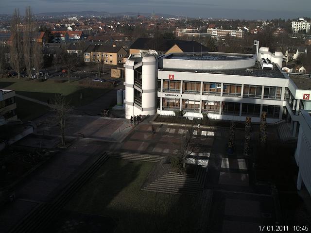 Foto der Webcam: Verwaltungsgeb&auml;ude, Innenhof mit Audimax, H&ouml;rsaal-Geb&auml;ude 1