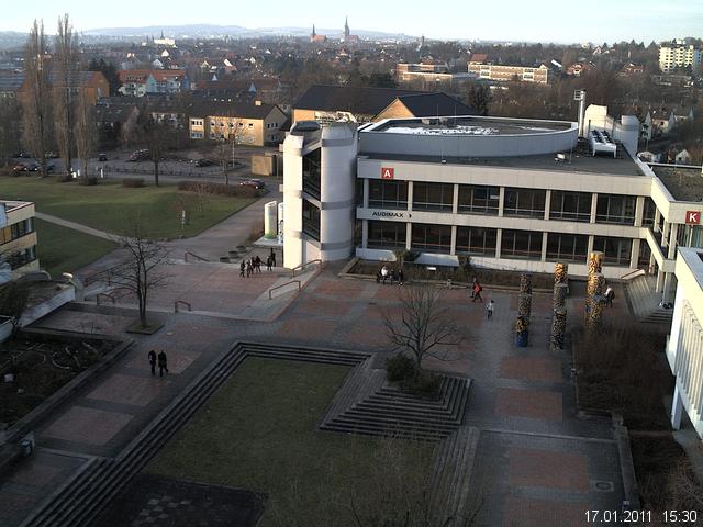 Foto der Webcam: Verwaltungsgeb&auml;ude, Innenhof mit Audimax, H&ouml;rsaal-Geb&auml;ude 1
