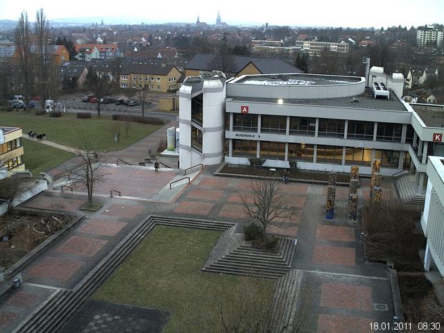 Foto der Webcam: Verwaltungsgeb&auml;ude, Innenhof mit Audimax, H&ouml;rsaal-Geb&auml;ude 1